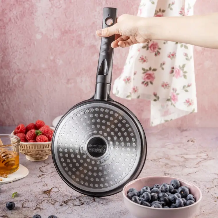 Klausberg KB-7971 – patelnia naleśnikowa Ø18 cm UŚMIECH, non-stick indukcja